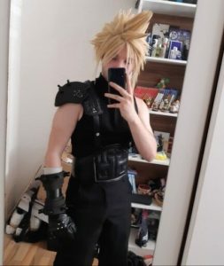 Cloud Strife from FF7 cosplay